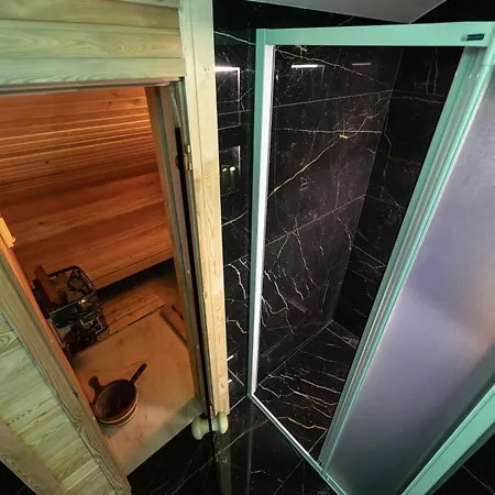 Apartment Oaza Apolon *