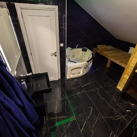 Apartment Oaza Apolon *